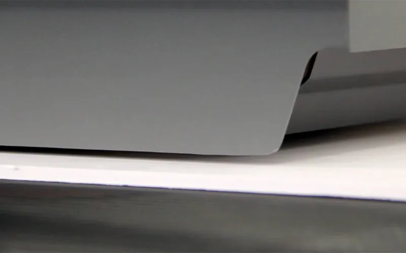 มีชุดป้องกันการชนกันช่วยให้หัวพิมพ์ปลอดภัยระหว่างการพิมพ์งาน