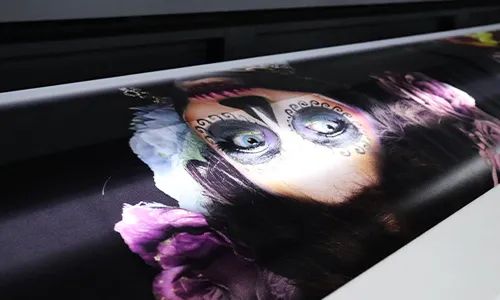 รูปการพิมพ์แบบ color printing หรือการพิมพ์สีแบบธรรมดา