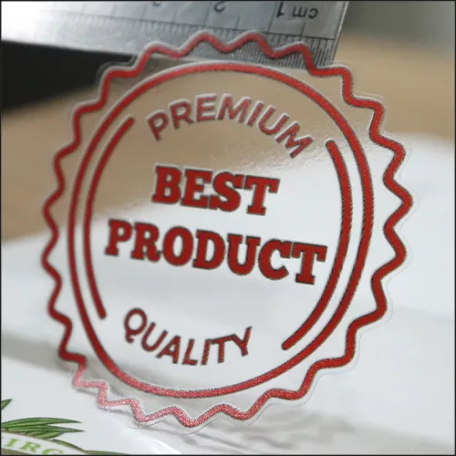 รูปการพิมพ์แบบ 2 ชั้น White + color printing หรือการพิมพ์ขาว + สี