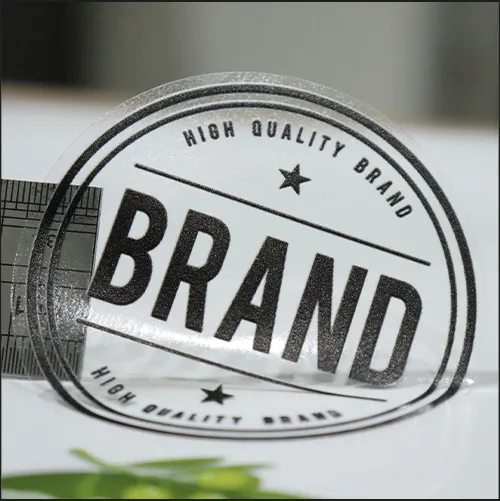 รูปการพิมพ์แบบ 2 ชั้น White + color printing หรือการพิมพ์ขาว + สี