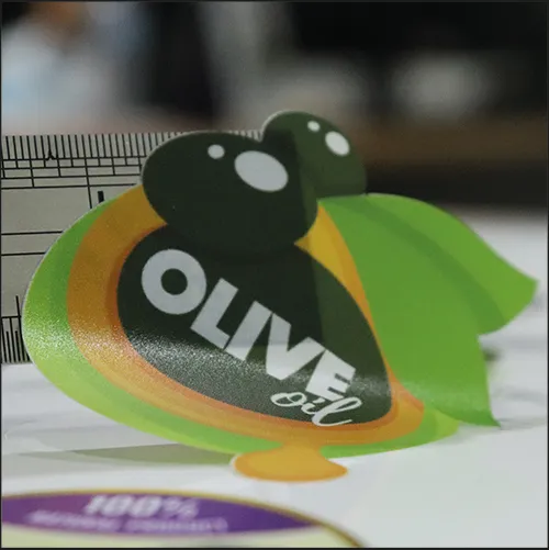 รูปการพิมพ์แบบ 2 ชั้น White + color printing หรือการพิมพ์ขาว + สี