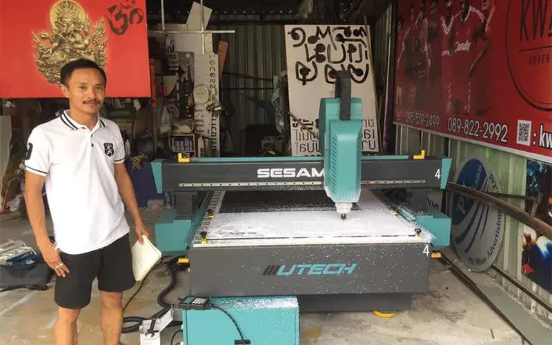 ลงเครื่องซีเอ็นซี เร้าเตอร์ UTECH CNC